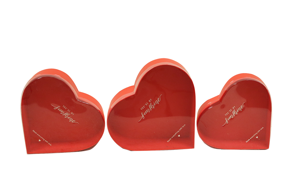 Cajas corazon rojo de carton